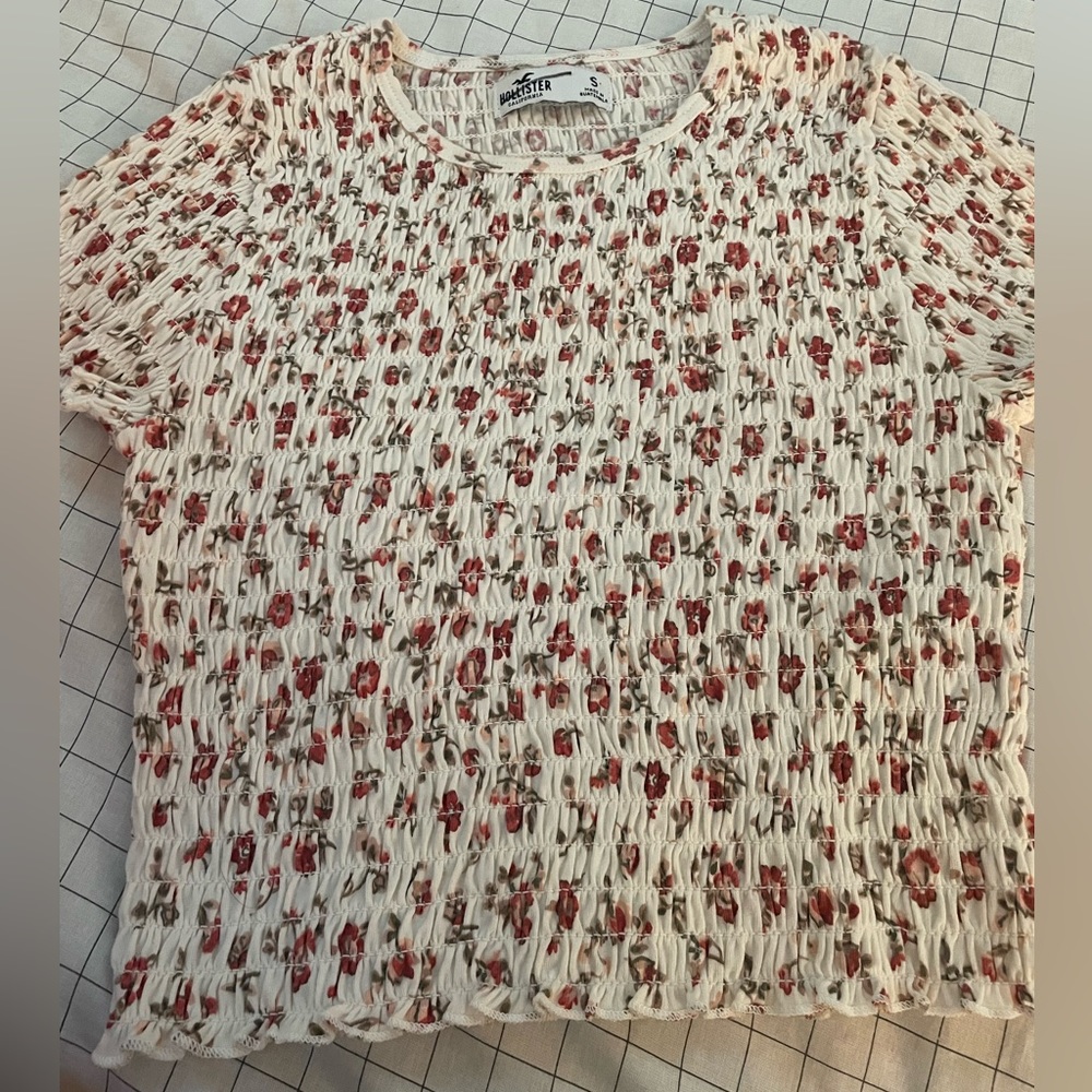 floral Holister crop top